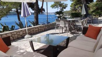 Four star waterfront mini-hotel on Mali Losinj 20 meters from the beach 