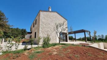 How to construct a traditional Istrian villa in 2022? Here is the answer. 