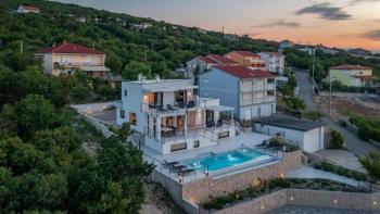 Villa with a panoramic view of the sea in Smrika, in close vicinity to Rijeka 