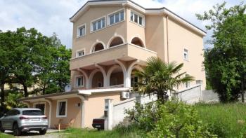 Impressive house with 4 apartments for sale in Matulji, over Opatija on 3740 sq.m. of land! 