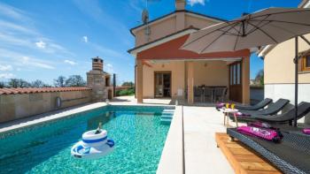 Holiday villa with swimming pool in Marcana! 