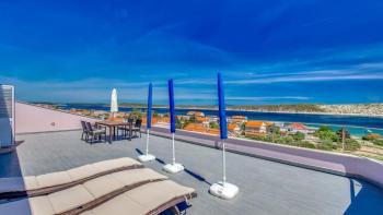 Luxury 7-bedroom villa with 4 apartments with the sea view, Rab 