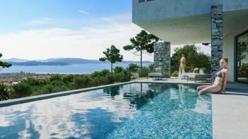 Fantastická luxusní vila ve Vodicích s výhledem na moře, pouhých 700 metrů od pláží 
