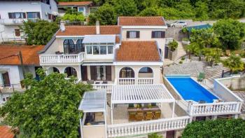 Villa in Matulji über Opatija mit Blick auf das blaue Kvarner Meer 