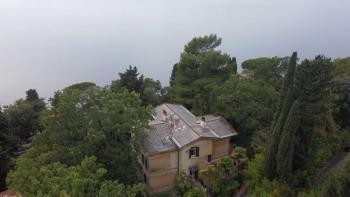 Luxuriöse Oldtimer-Villa in Opatija zur Komplettmodernisierung 