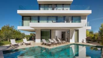 Luxusní ultramoderní vila u moře v oblasti Zadaru 