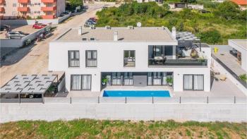 Exclusive villa near the city on Pula! 