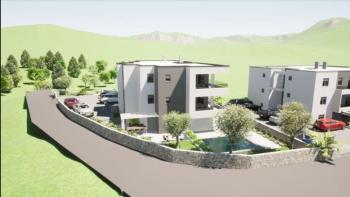 Neue, moderne Luxuswohnung mit Garten auf der Halbinsel Krk, nur 350 Meter vom Meer entfernt 