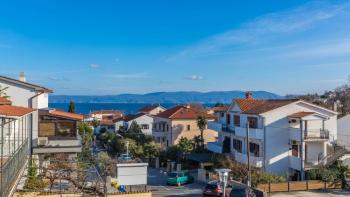 Guest house with panoramic views and restaurant in Njivice, Omišalj just 100 meters from the sea 