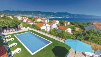 Villa mit Swimmingpool und Panoramablick auf das Meer in Rijeka, Martinkovac 