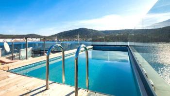 Stylish waterfront villa in a picturesque village between Trogir and Rogoznica 