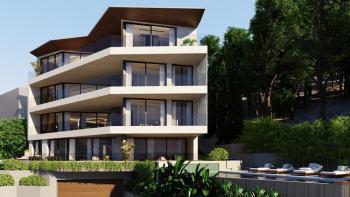 Nová extravagantní rezidence v Opatiji s bazénem, výtahem a panoramatickými terasami 