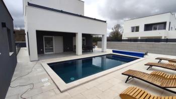 Contemporary villa with heated pool, sauna, jacuzzi, luxuriously furnished - Vodnjan area 