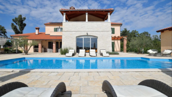 Fabulous villa with pool in Višnjan, Porec area 
