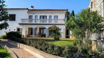 Rare villa on the first line to the sea in Umag 