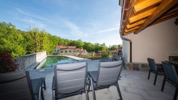 Villa mit Pool zum Verkauf in Matulji, oberhalb von Opatija 