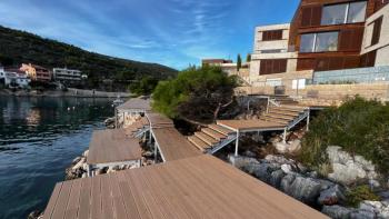 Package sale of new built modern complex of villas on the first line to the sea in Sibenik 
