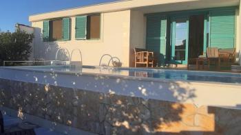 Villa avec piscine sur l'île de Hvar, vue mer 