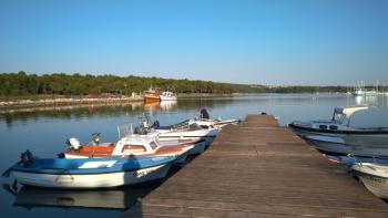 Zadar környékén eladó kikötő 95 férőhellyel 