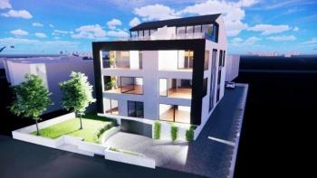 Duplex-Penthouse in modernem Design in Rovinj, nur 200 Meter vom Meer entfernt 