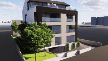 Nový mezonetový penthouse s perfektní polohou v Rovinji, pouhých 200 metrů od moře 