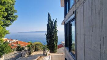 Fantastische neue Wohnung in Ciovo, nur 60 Meter vom Meer entfernt 