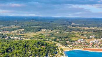 Terrain d'investissement à Rovinj avec vue sur la mer 