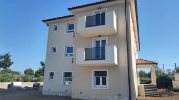 Deux nouveaux appartements à vendre à Malinska-Dubašnica, avec vue sur la mer 