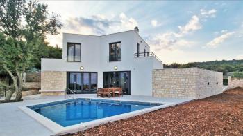 Fascinating villa on Brac island with beautiful sea views, in Skrip - hot sale, price dropped! 