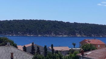 Touristic property of 5 apartments on Rab island, with sea views 