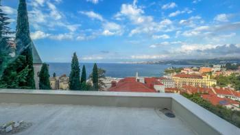 Luxurious apartment in an exclusive location in the centre of Opatija 