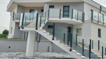 Új apartman Savudrija városában, Umagban, 400 méterre a tengertől 