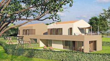 Contemporary house with pool in Porec, 7 km from the sea 