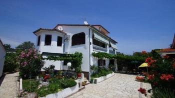 Maison idéalement située avec vue sur la mer à Barbariga 