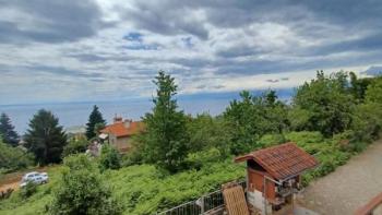 Highly unusual apartment in Lovran with sea views 