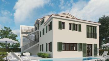 Property in Poreč, 400 meters from the sea, perfect location close to th centre 