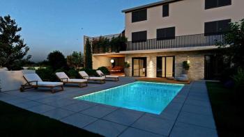 Apartment in Valtura, Ližnjan,in a residence with pool 