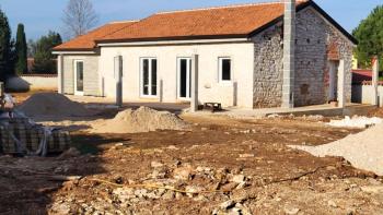 House in Umag area, 5 km from the sea 