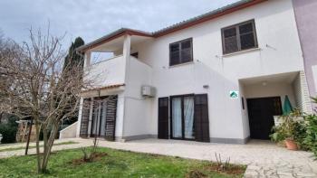 Family house 500 meters from the sea in Banjole area, Pula 