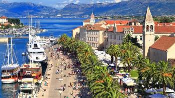 Appartement à Trogir nécessitant une adaptation 