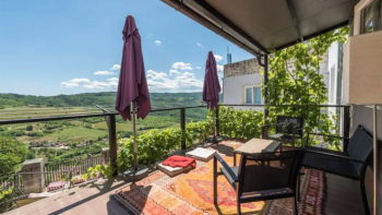 Stone house  in magic Motovun, with amazing views 