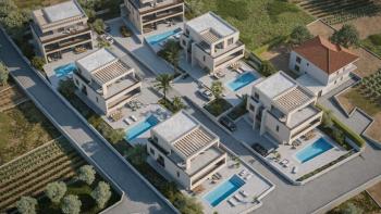 Egyedülálló városi telek kész építési engedéllyel 6 luxusvillához Trogir környékén 