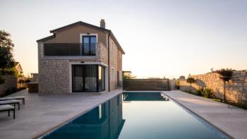 Luxury semi-detached villa in an idyllic location in Brtonigla 