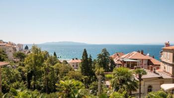 Two upper floors in Austro-Hungarian villa, 100m from the sea 