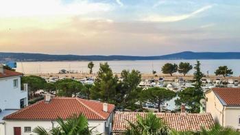 House in Crikvenica with great potential, 150 meters from the sea 