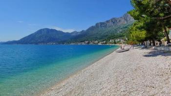 Gyönyörű telek Zaostrogban, a Makarska riviérán, 50 m-re a tengertől 