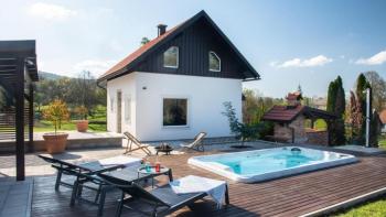 House in Tounj, Ogulin area, with whirlpool 