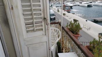 1st line apartment on Mali Lošinj island 
