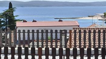 Dům se třemi apartmány a výhledem na moře v Selce, Crikvenica 