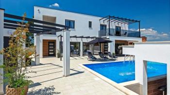 Comfortable modern villa with swimming pool in Marcana - beautiful property to buy! 